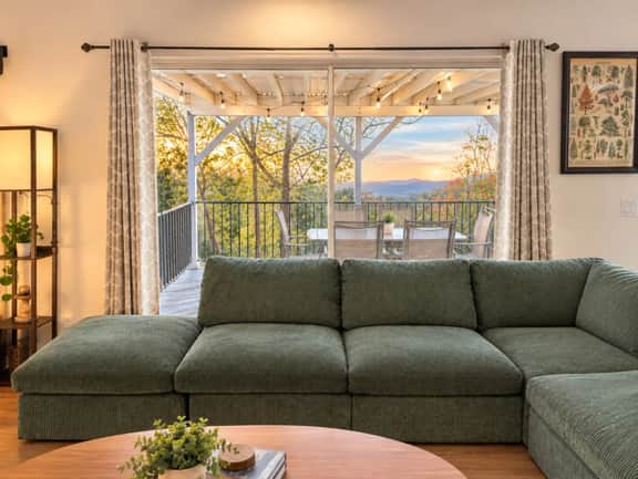 8 Acre Spa Retreat | BBQ, Patio, Views, 3BR 2BA - Image 5